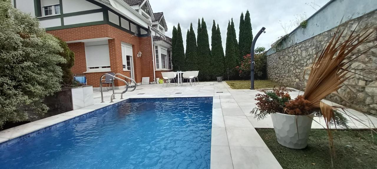 Chalet Con Piscina, Sauna Y Jacuzzi Cerca Del Mar A Media Hora De Bilbao Y Santander El Puente (Cantabria) Exterior photo